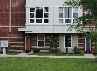 4527 W School St, Chicago, IL 60641