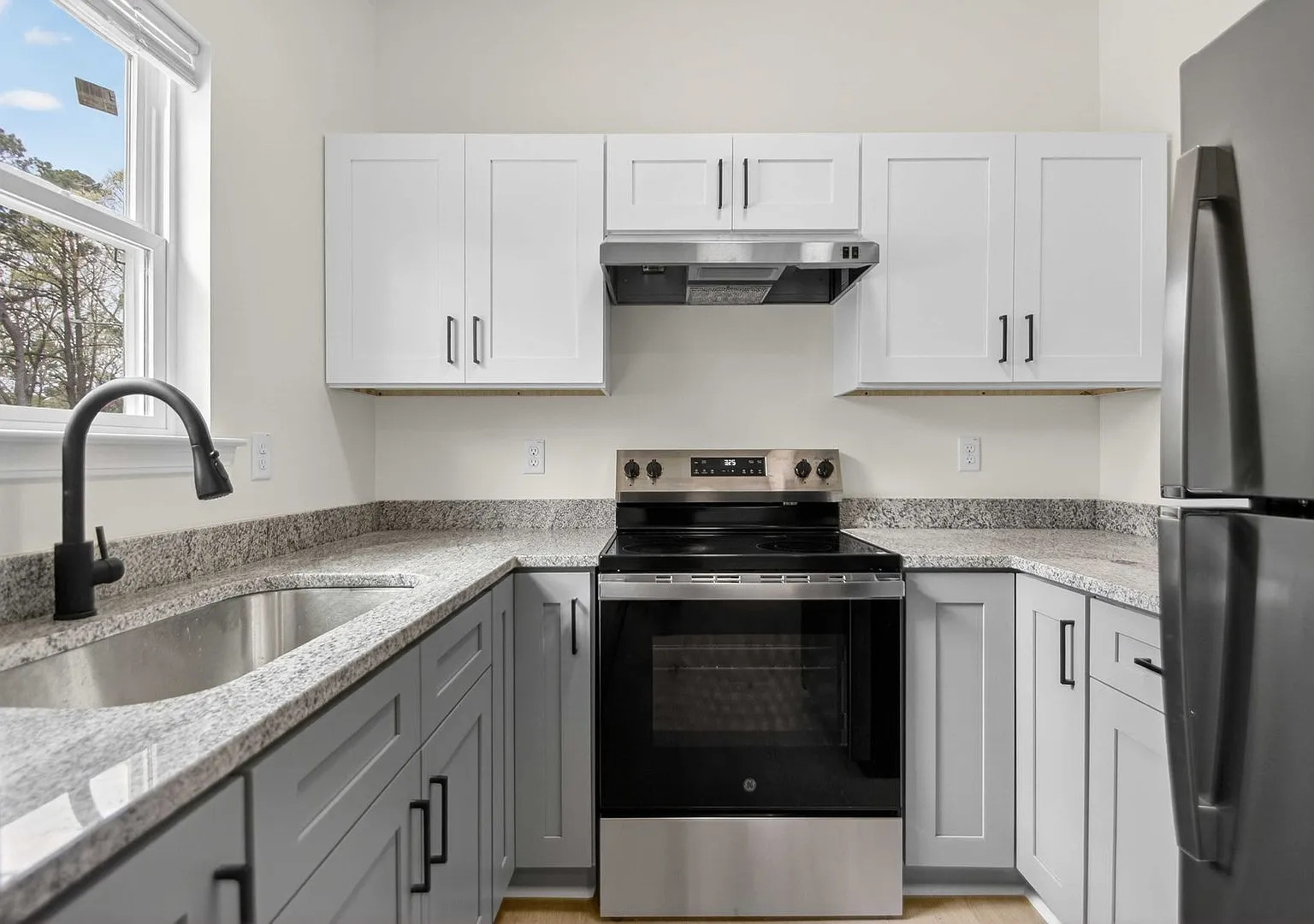 2009-2011 Scotty Ct — Photo 1
