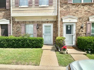 6-637 Carriagehouse Ln #J6, Garland, TX 75040