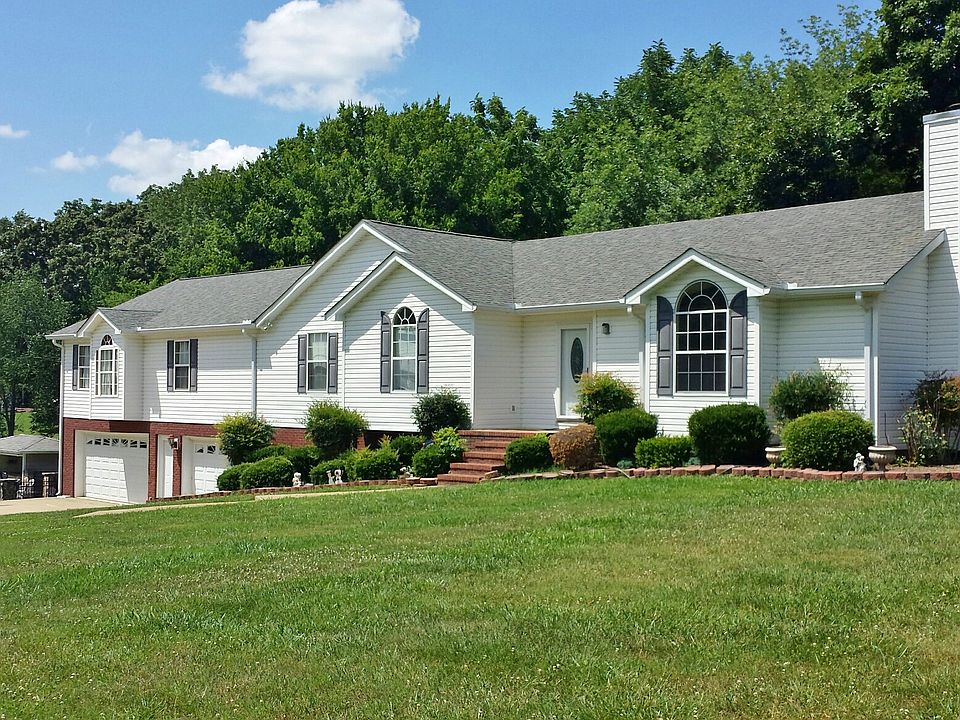 Beautiful 4 BR 4 Bath home