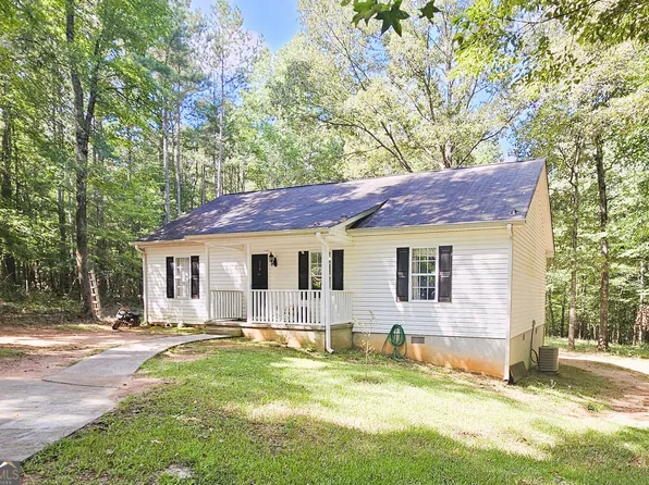 8216 Lakeview Dr, Covington, GA 30014