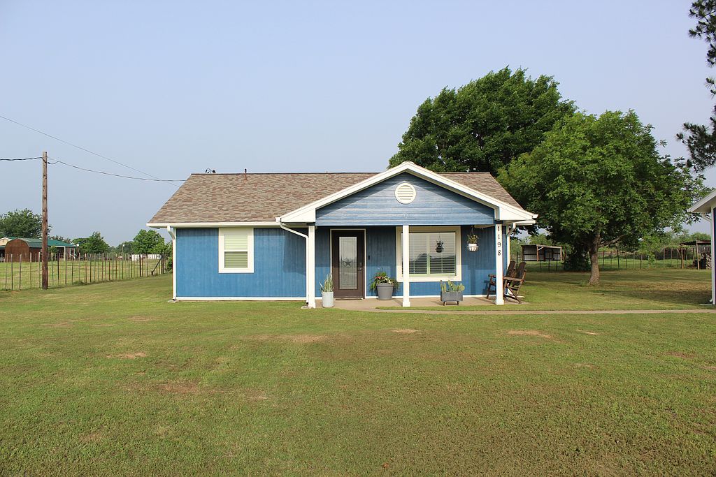 1198 Poe Prairie Rd - Property Image