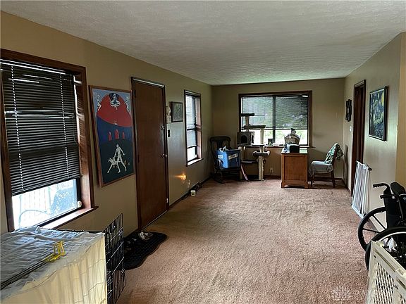 2nd image of 10 Ingleside Ave