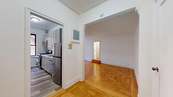 Rented by Bond New York | media 4