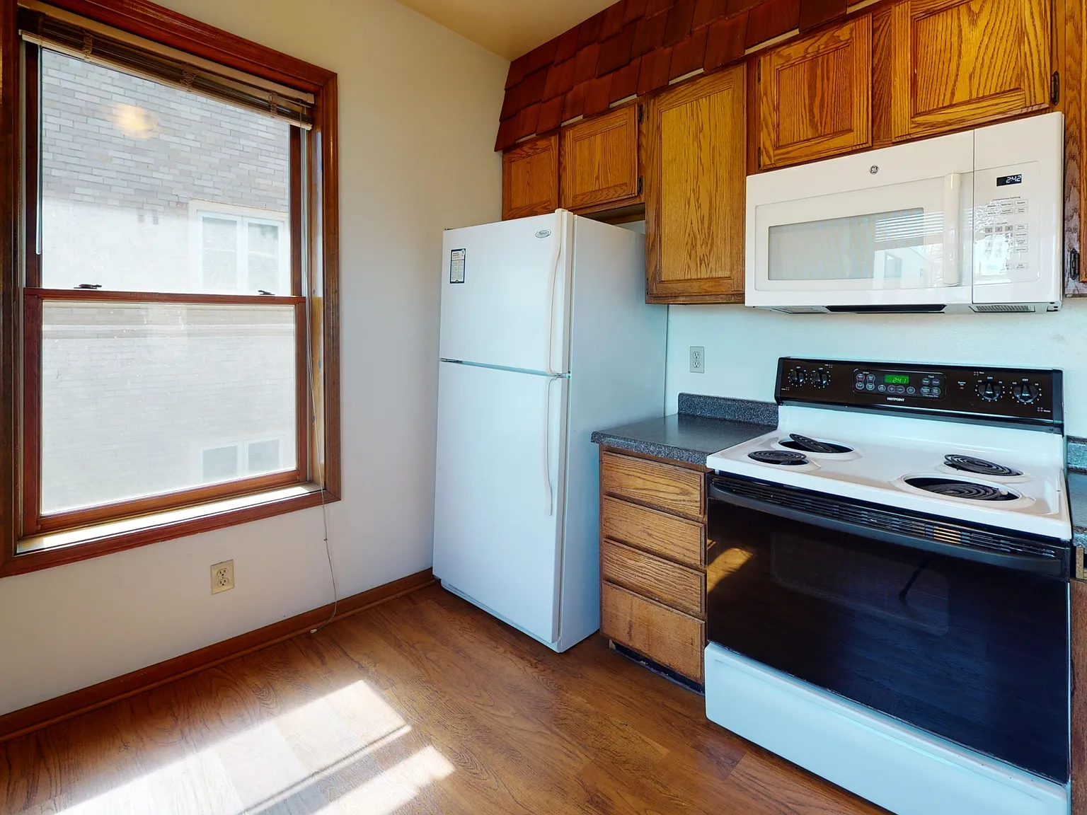 7 East Gilman Street - 3 — Photo 2