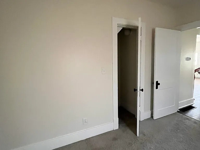 1217 Schiller Ave #1 — Photo 4