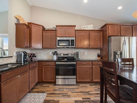 3rd image of 1328 Ellery Grove Ct