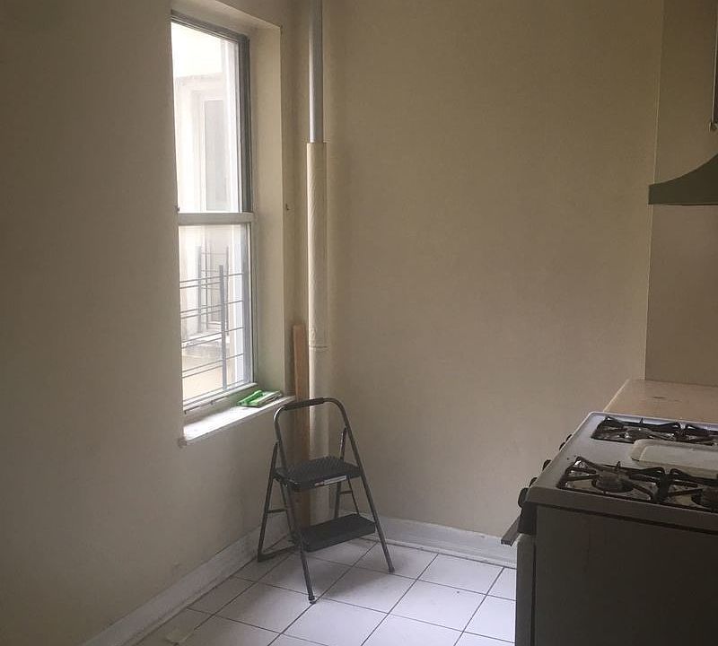 2nd image of 2497 Grand Ave APT C2