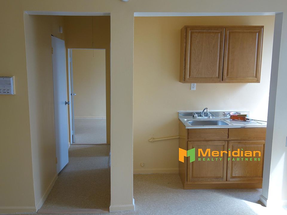 2nd image of 1192 Nelson Ave #4H