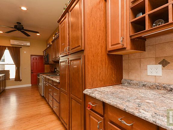 3rd image of 563 W 182nd St