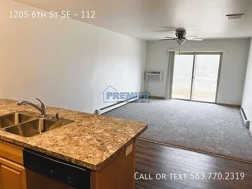 Rose Garden Living Apartments — Photo 5