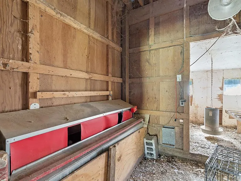2860 E Coon Lake Rd — Photo 31