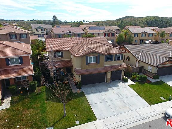 5th image of 52994 Astrid Way