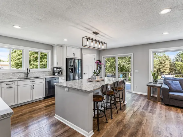 4579 141st St W, Apple Valley, MN 55124