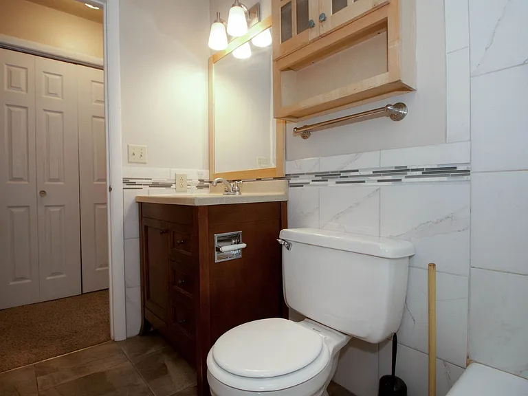 1500 Hancock Dr — Photo 10