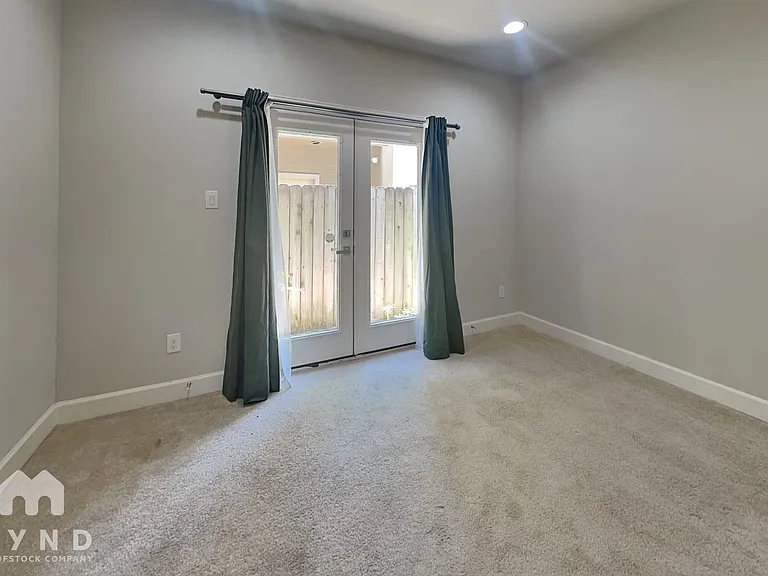 5309 Inker St — Photo 14