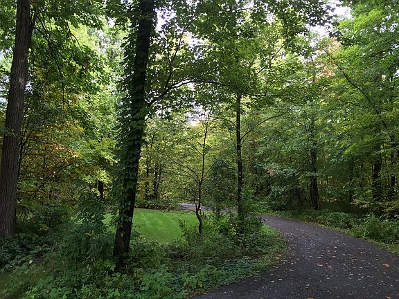 Quaint country privacy 