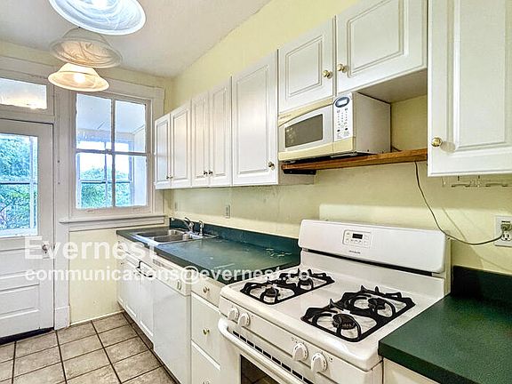 2nd image of 2709 Floyd Ave Floor 1