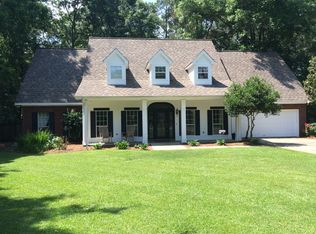 27 Spears Dr, Hattiesburg, MS 39402