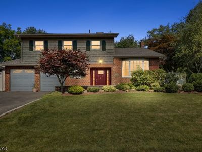 6 Davenport Ave, Roseland, NJ, 07068