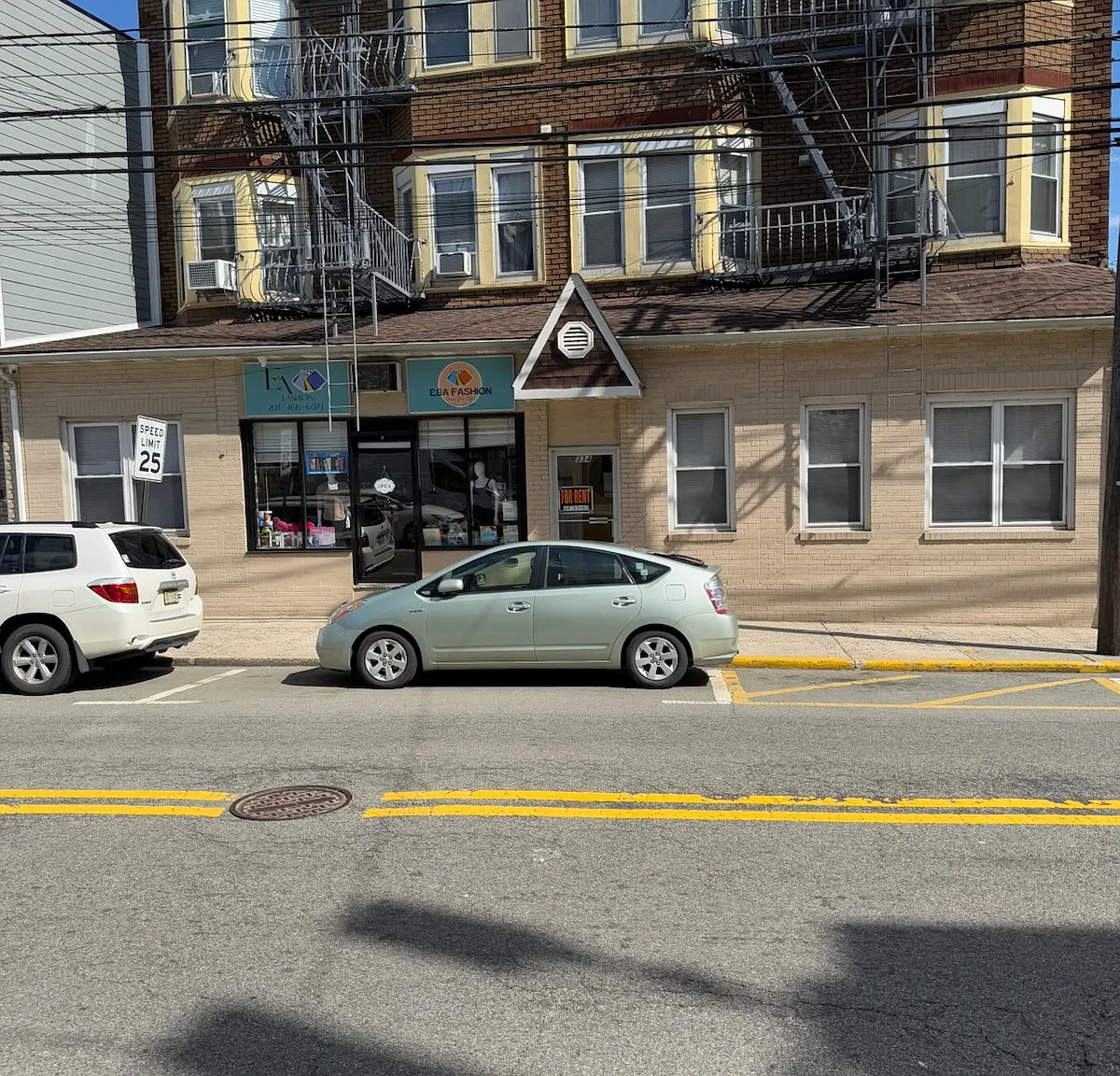 2 bed, $2,200 — Photo 1