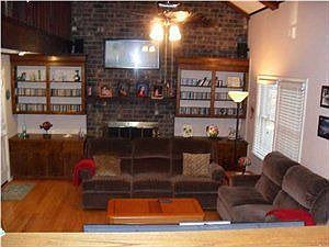 2nd image of 101 Thicket Ct
