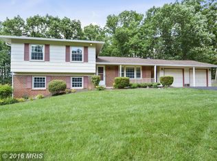 7725 Dew Wood Dr, Rockville, MD 20855