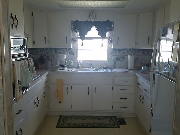 2nd image of 3901 Bahia Vista St Bahia Vista Ests