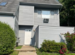 20 Sundance Dr, Branford, CT 06405