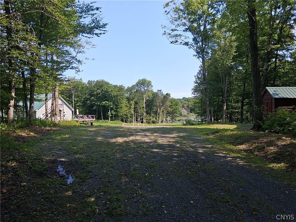 1st image of 695 Beecherville Rd