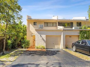 Colonial Lakes Villa, Hollywood, FL 33024