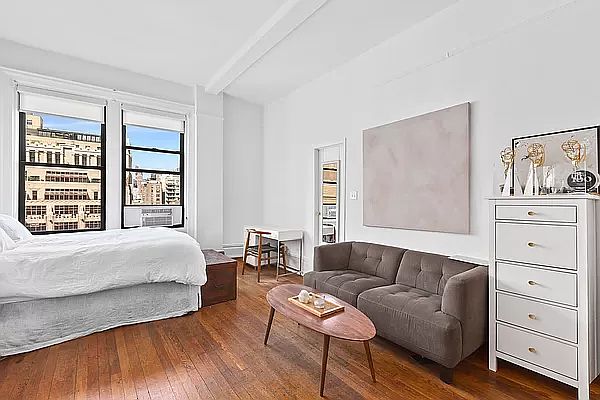 1st image of 140 W 69th St APT 96A