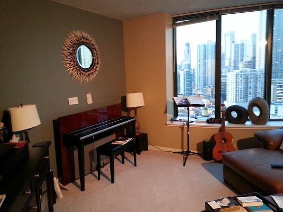 4th image of 400 N La Salle St #2202
