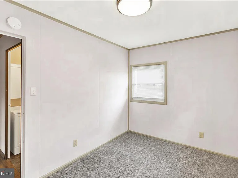 709 Franklin St — Photo 15