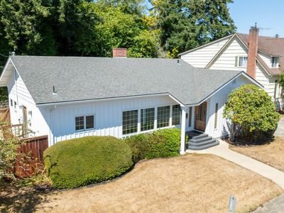 655 S 12th Ct, Coos Bay, OR, 97420
