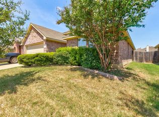 508 Crescent Creek Ln, Fort Worth, TX 76140