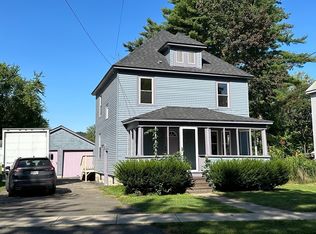 216 Elm St, Greenfield, MA 01301