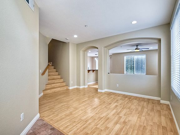 3rd image of 16881 Abundante St