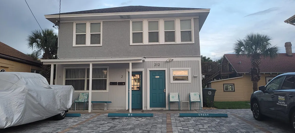 Building Photo - 212 N Hollywood Ave #2