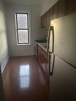 4th image of 8425 5th Ave #7