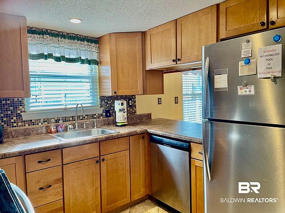 4th image of 1484 Sandpiper Ln #6
