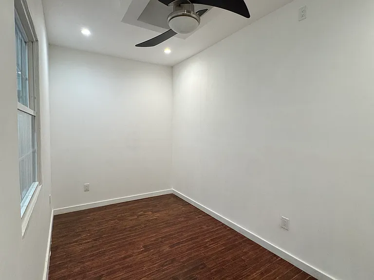 2351 E Allegheny Ave #1 — Photo 7