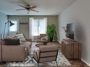 1148 W McGee St, Springfield, MO 65807