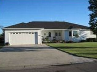 1427 Spruce Dr, Wahpeton, ND 58075