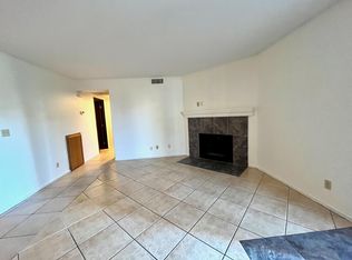 4964 Newport Cove Dr APT B, Las Vegas, NV 89119