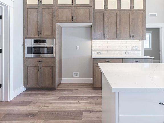 5th image of 2256 E East Valensole St
