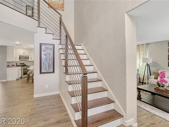 4th image of 2108 Greenhouse Ct