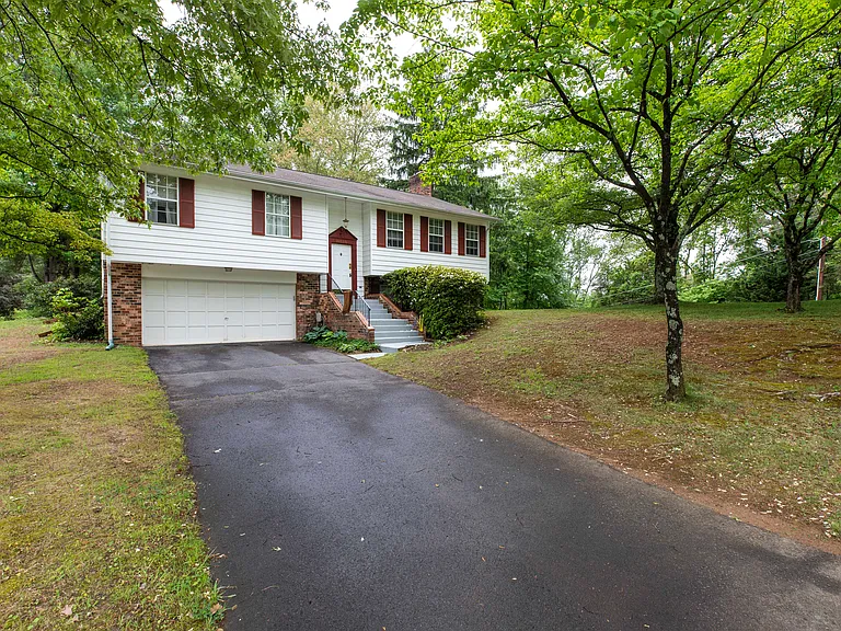 10535 Brevity Dr — Photo 27