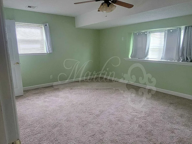 4307 N Aydelotte Ave — Photo 6