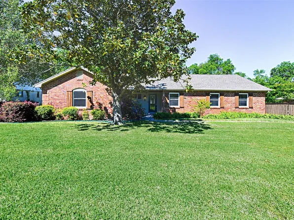 4 Patterson Dr, Greenville, TX 75402